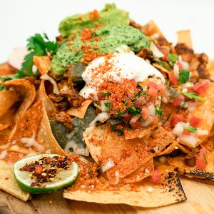 Nachos w/ Meat